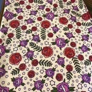 Lularoe Cassie Skirt Cream color w/purple red rose